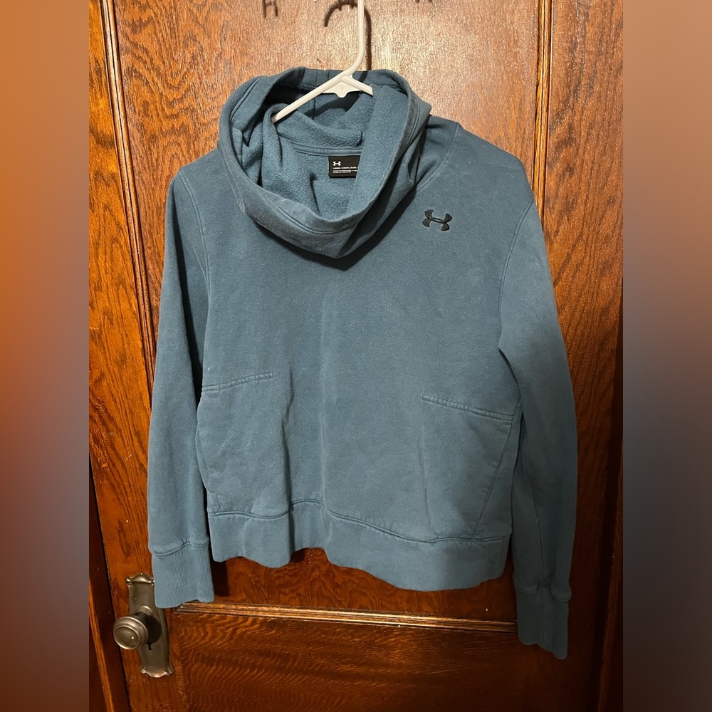 Under Armour hoodie cowl neck size m